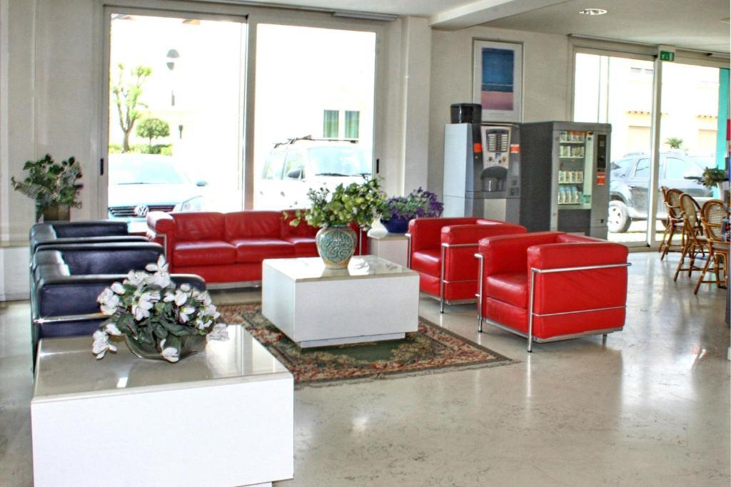 Residence Marittimo Ριτσόνε Εξωτερικό φωτογραφία